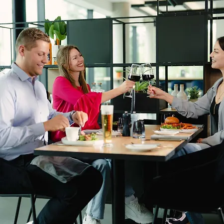 Grefis Muenchen-graefelfing 酒店 4*