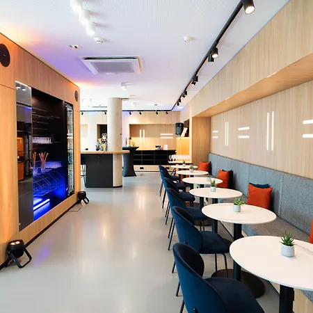 Grefis Muenchen-graefelfing 酒店 4*