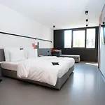 Grefis Muenchen-graefelfing فندق 4*