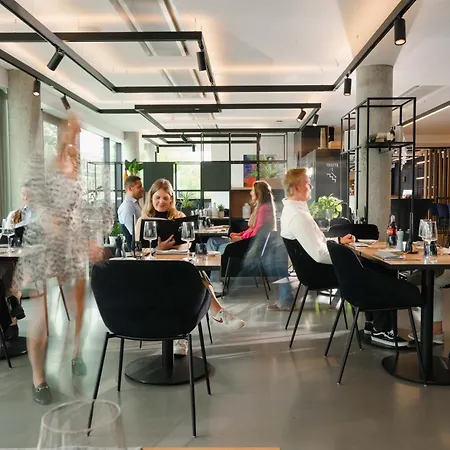 Grefis Muenchen-graefelfing 호텔 4*