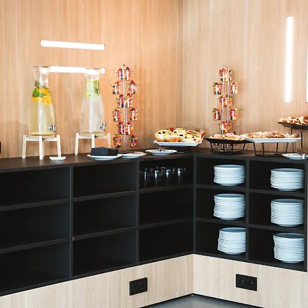 호텔 Grefis Muenchen-graefelfing 4*