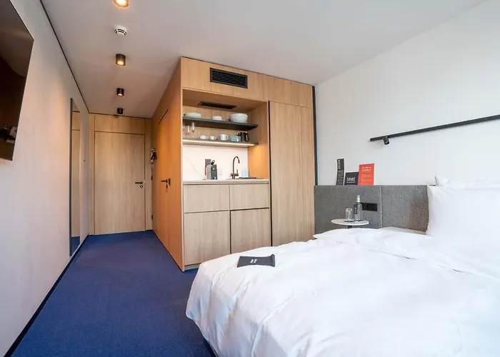 Grefis Muenchen-graefelfing 4*