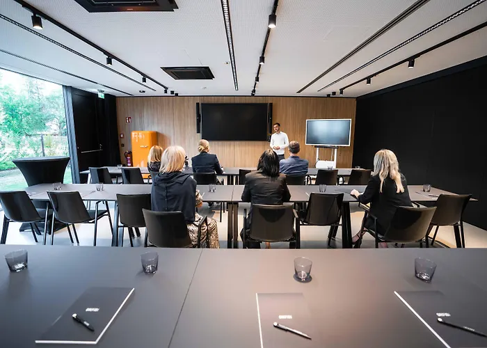 Grefis Muenchen-graefelfing 4*